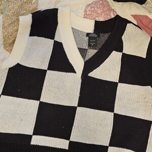 checkerboard knit vest by social collision